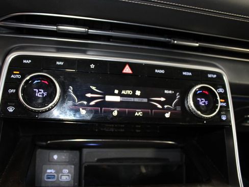 Used 2024 Genesis GV80 2.5T image 31