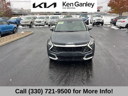 Used 2025 Kia Sportage EX image 5