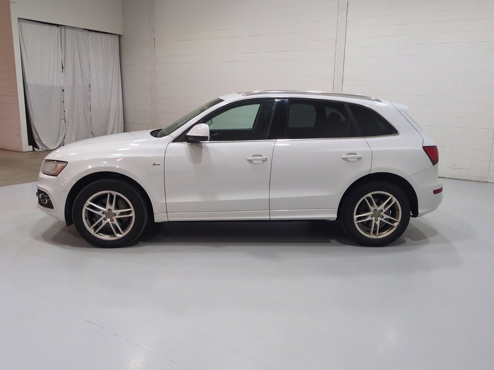 Used 2014 Audi Q5 3.0T Premium Plus AWD/4WD image 6