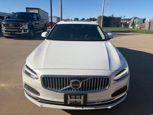 Used 2024 Volvo S90 T8 Ultimate AWD/4WD image 3