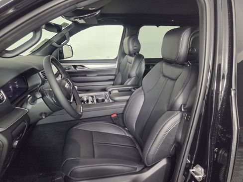New 2026 Jeep Grand Wagoneer Limited AWD/4WD image 8