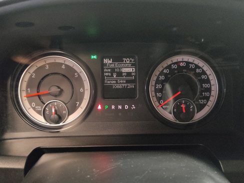 Used 2021 RAM 1500 Classic SLT RWD image 23