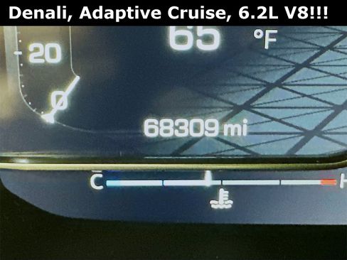 Used 2023 GMC Yukon XL Denali image 13