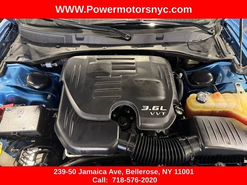 Used 2022 Dodge Charger SXT RWD image 16