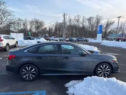 Certified 2023 Honda Civic EX image 9