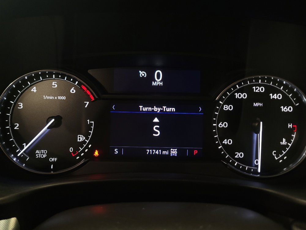 Used 2022 Cadillac XT4 Premium Luxury w/ Safety Alert Package AWD/4WD image 23