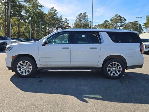 Used 2023 Chevrolet Suburban Premier image 6