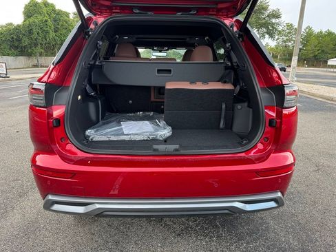 New 2025 Mitsubishi Outlander SEL image 13