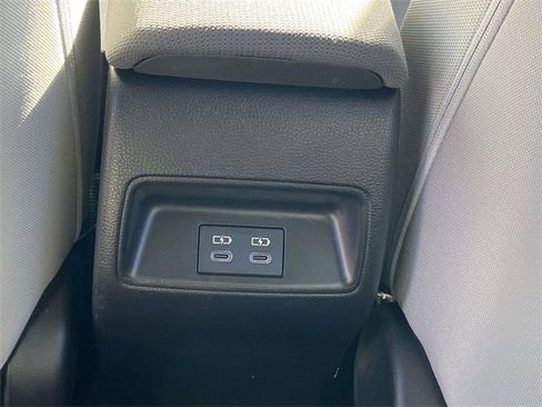 Used 2023 Toyota Corolla LE image 12