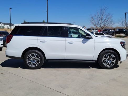 Certified 2025 Ford Expedition Active image 2