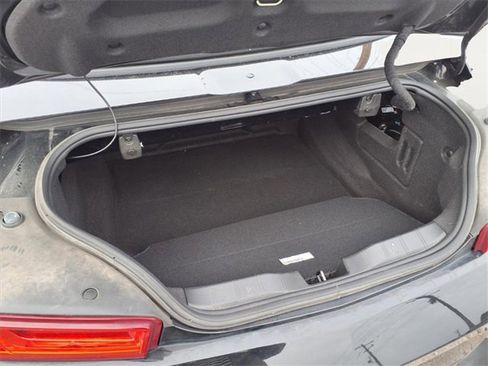 Used 2017 Chevrolet Camaro LT w/ Technology Package image 19