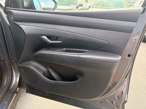 Certified 2025 Hyundai Tucson SEL AWD/4WD image 14