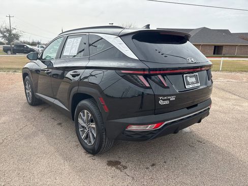 Used 2022 Hyundai Tucson Blue image 4