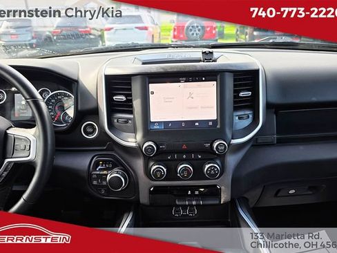 Used 2022 RAM 1500 Big Horn AWD/4WD image 8
