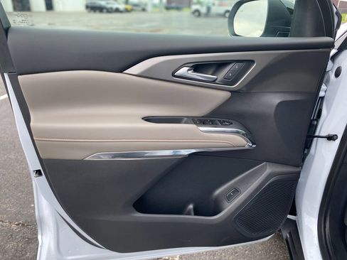 New 2026 Chevrolet Traverse LT w/ Driver Confidence Package FWD image 19