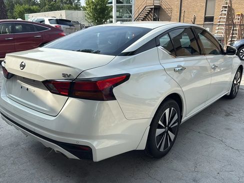 Used 2019 Nissan Altima 2.5 SV FWD image 5