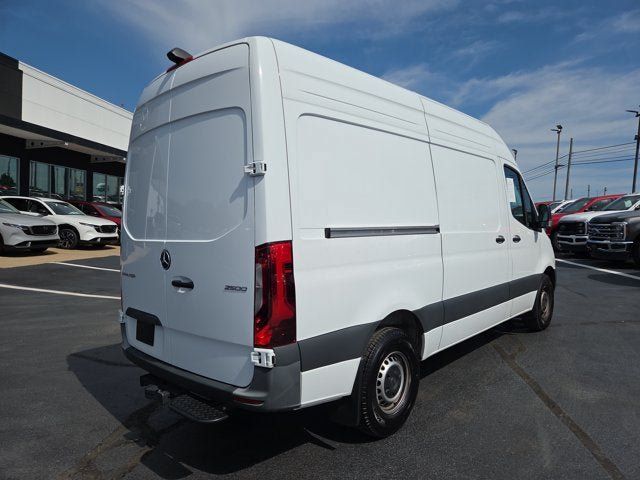 Used 2025 Mercedes-Benz Sprinter 2500 image 5