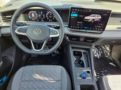 New 2026 Volkswagen Tiguan S FWD image 11