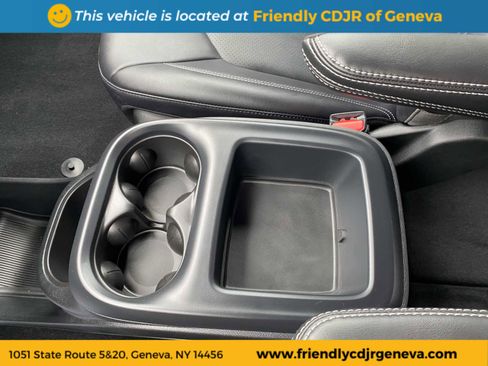 New 2026 Chrysler Pacifica Select image 21