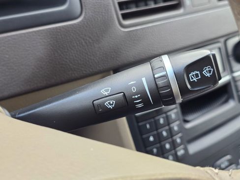 Used 2009 Volvo XC90 3.2 image 25