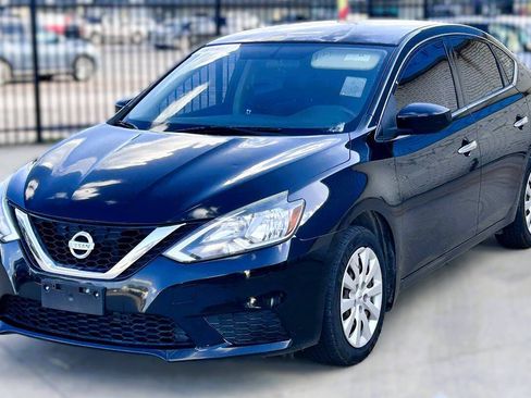 Used 2016 Nissan Sentra S FWD image 2