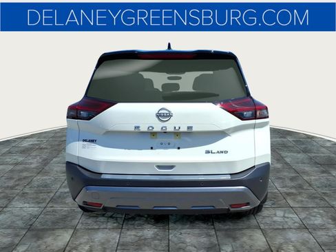 Used 2023 Nissan Rogue SL AWD/4WD image 4