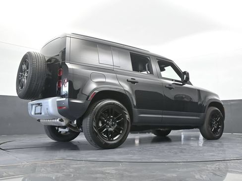 Used 2025 Land Rover Defender 110 S AWD/4WD image 66
