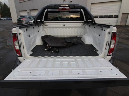 Used 2016 GMC Canyon SLE w/ Trailering Package image 11