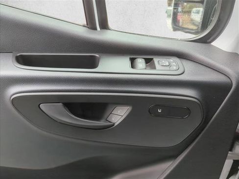 Used 2024 Mercedes-Benz Sprinter 2500 image 23