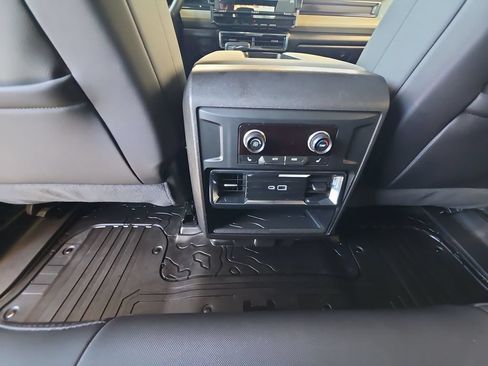 Used 2026 GMC Hummer EV SUV AWD/4WD image 22