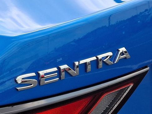 Used 2025 Nissan Sentra SV FWD image 30