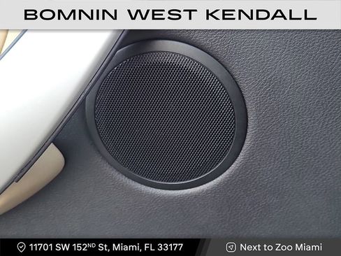 Used 2018 BMW 320i xDrive Sedan image 27