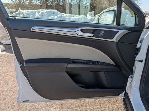 Used 2020 Ford Fusion S image 27