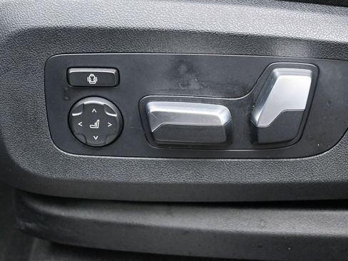 Used 2019 BMW X5 xDrive40i w/ Premium Package 2 image 10