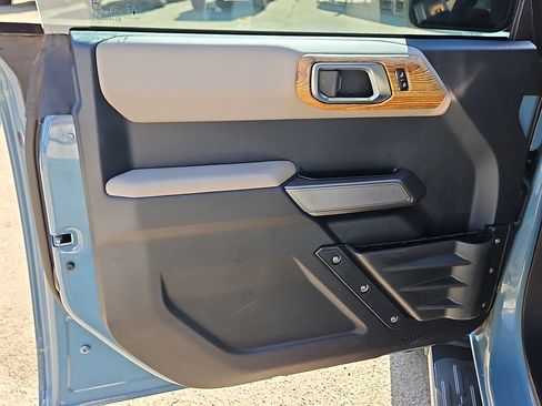Used 2023 Ford Bronco Wildtrak AWD/4WD image 13