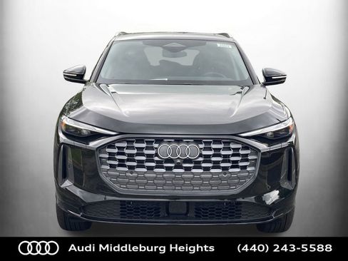 Used 2025 Audi Q5 Premium Plus w/ Premium Plus image 2