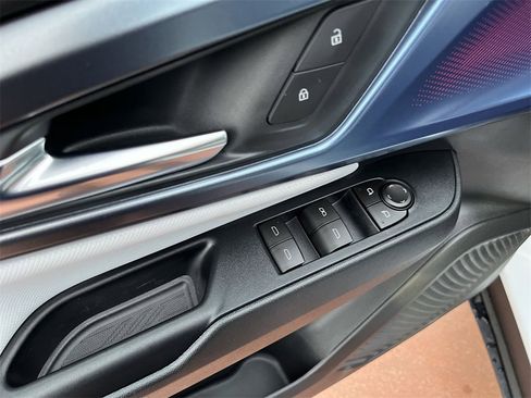 New 2026 Chevrolet Equinox EV LT image 22