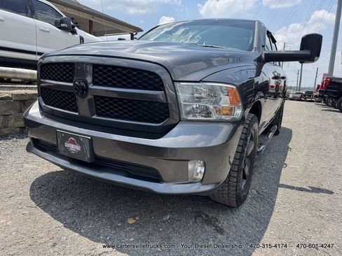 Used 2016 RAM 1500 Express AWD/4WD image 3