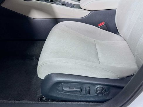 Certified 2023 Honda Accord EX image 17