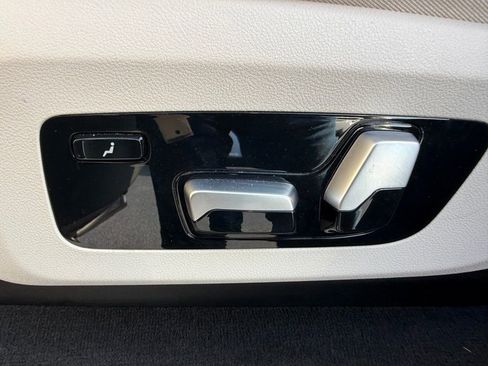 Used 2024 BMW X7 M60i w/ Executive Package AWD/4WD image 26
