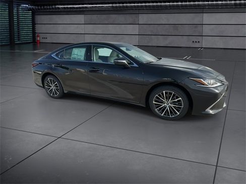 New 2025 Lexus ES 350 w/ Premium Package image 2