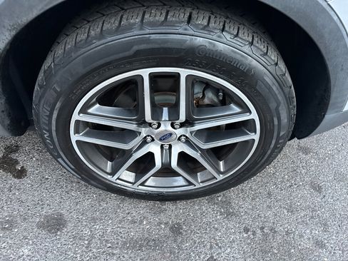 Used 2017 Ford Explorer Sport image 33