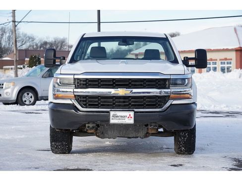 Used 2017 Chevrolet Silverado 1500 W/T w/ Trailering Package image 8