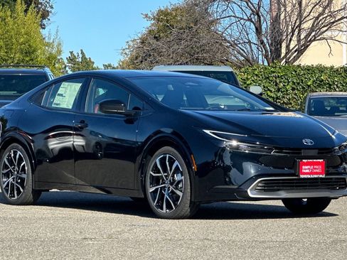 New 2026 Toyota Prius Plug-In Hybrid FWD image 10