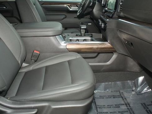 Used 2025 Chevrolet Silverado 1500 LT Trail Boss w/ LT Trail Boss Premium Package image 24