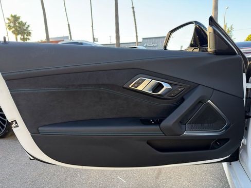 Used 2022 BMW Z4 M40i w/ Premium Package image 21