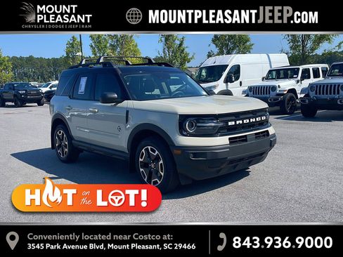 Used 2024 Ford Bronco Sport Outer Banks w/ Tech Package AWD/4WD image 1