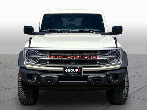 New 2026 Ford Bronco Outer Banks w/ Sasquatch Package AWD/4WD image 3