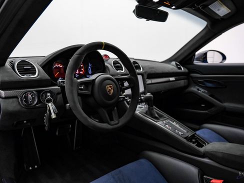 Used 2024 Porsche 718 Cayman GT4 RS image 38