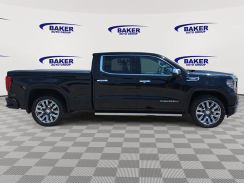 Used 2022 GMC Sierra 1500 Denali w/ Denali Reserve Package AWD/4WD image 4